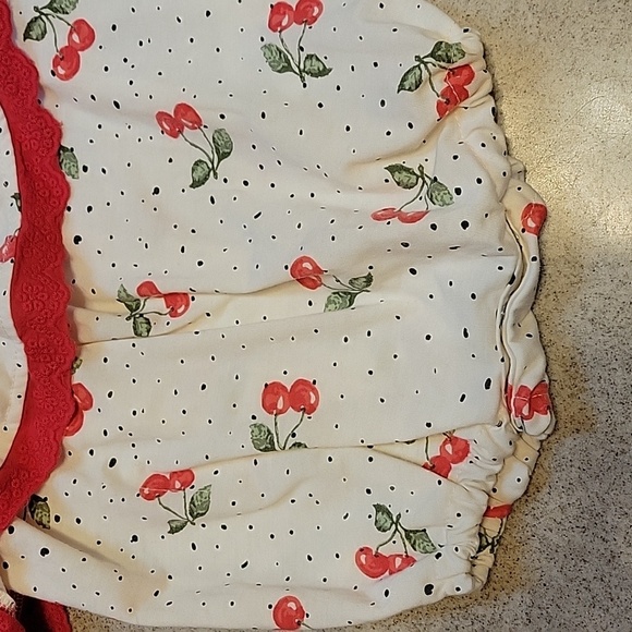 Romper With Cherry Accents By Jessica Simpson Size 6-9 Months - Picture 5 of 7